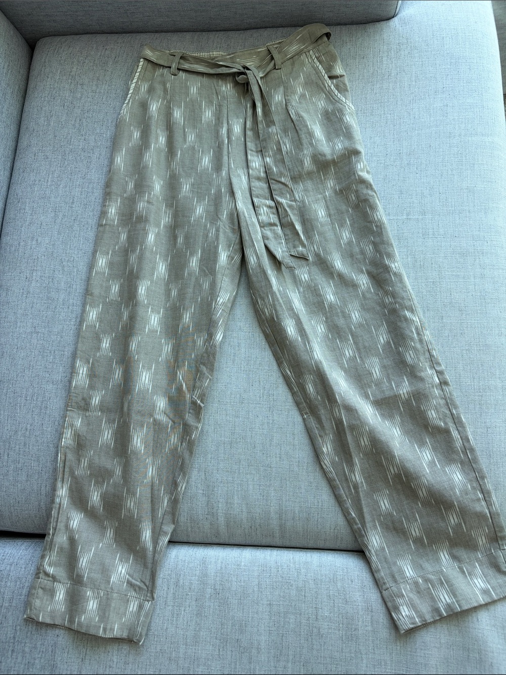 Women's Straight-Leg Beige Patterned Tie-Waist Pants